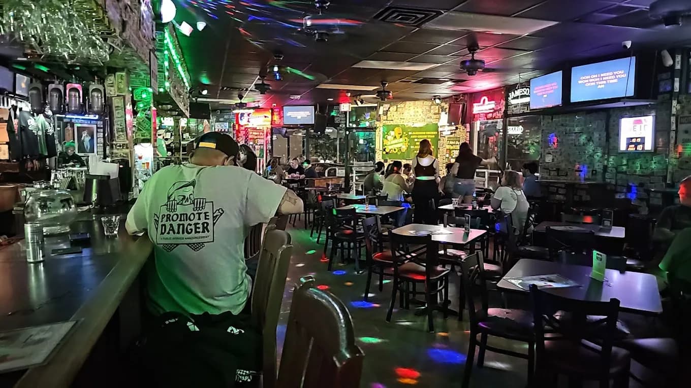 O’Shucks Karaoke Bar