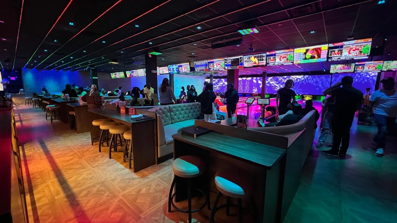 Strike 10 Bowling- Hallandale