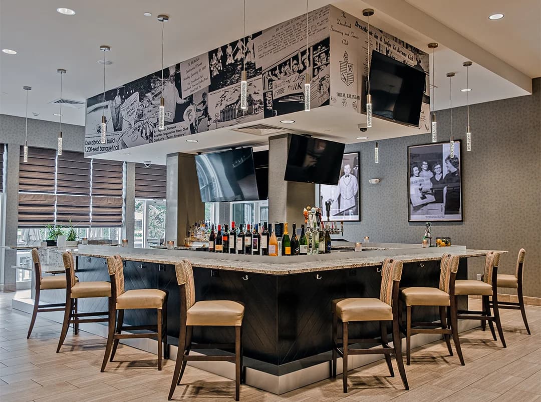 Streetlight Kitchen and Bar