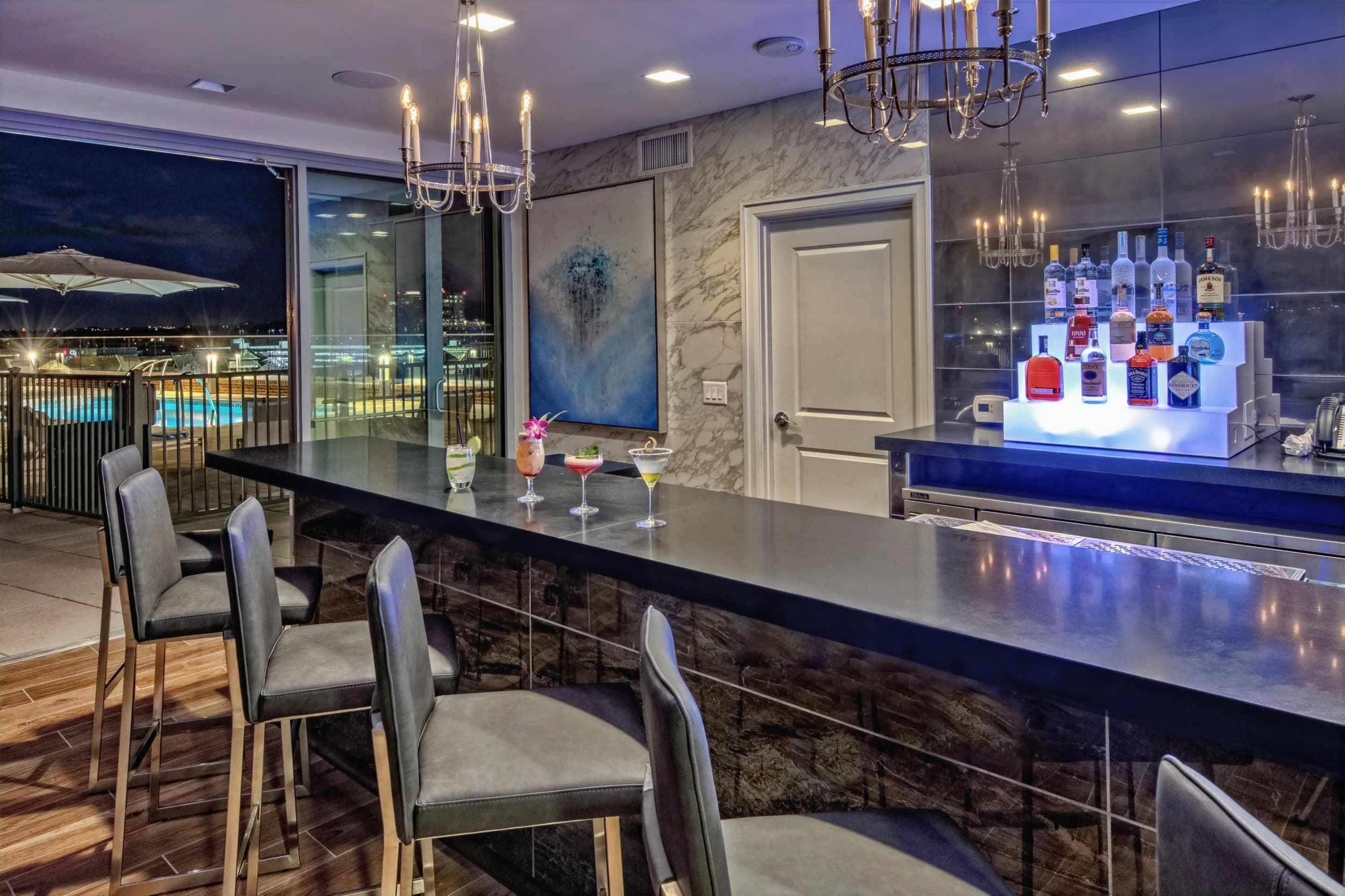 Hilton Nashville Green Hills: Härth Restaurant and Skybar