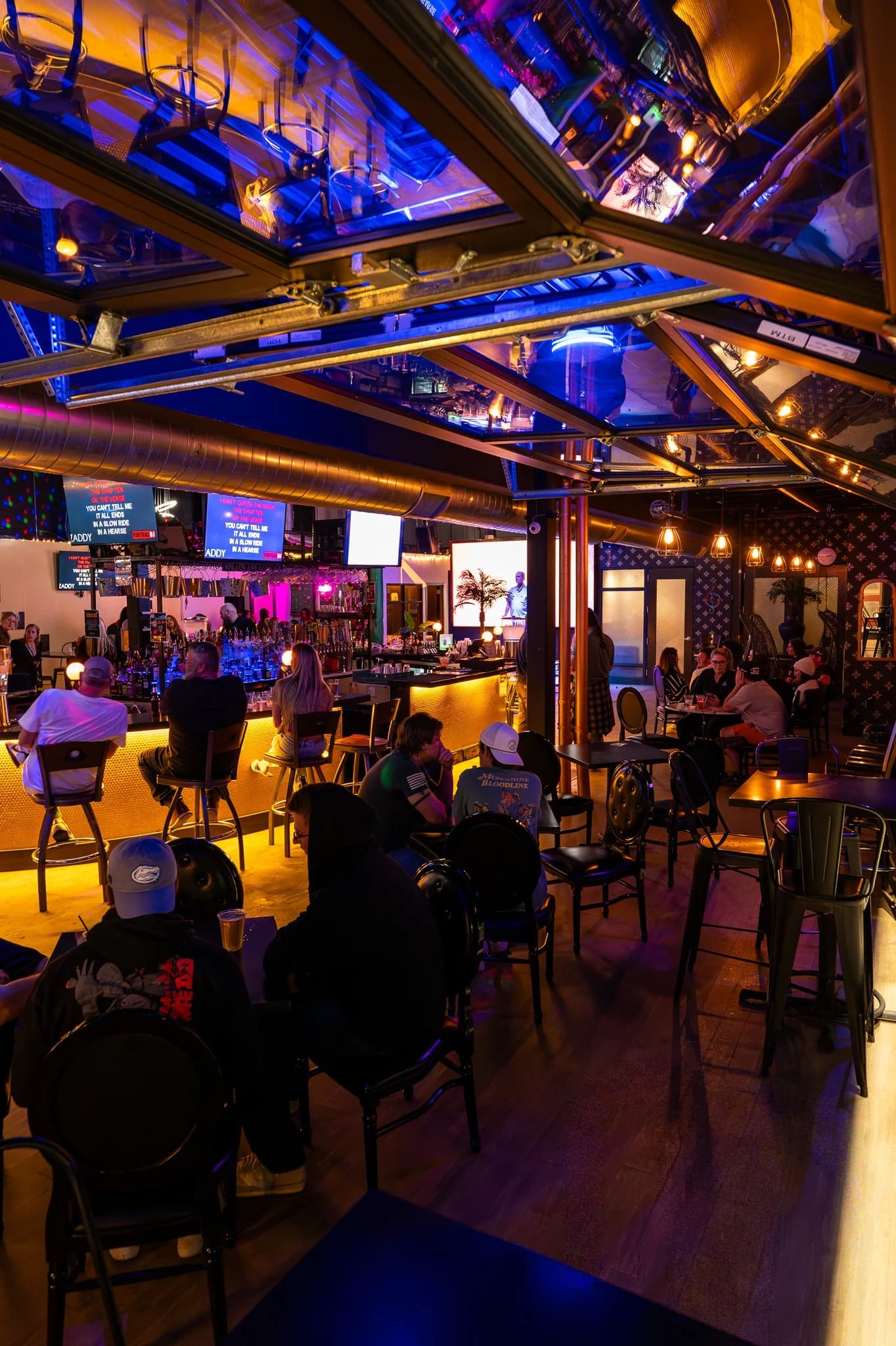Rare Karaoke Cafe