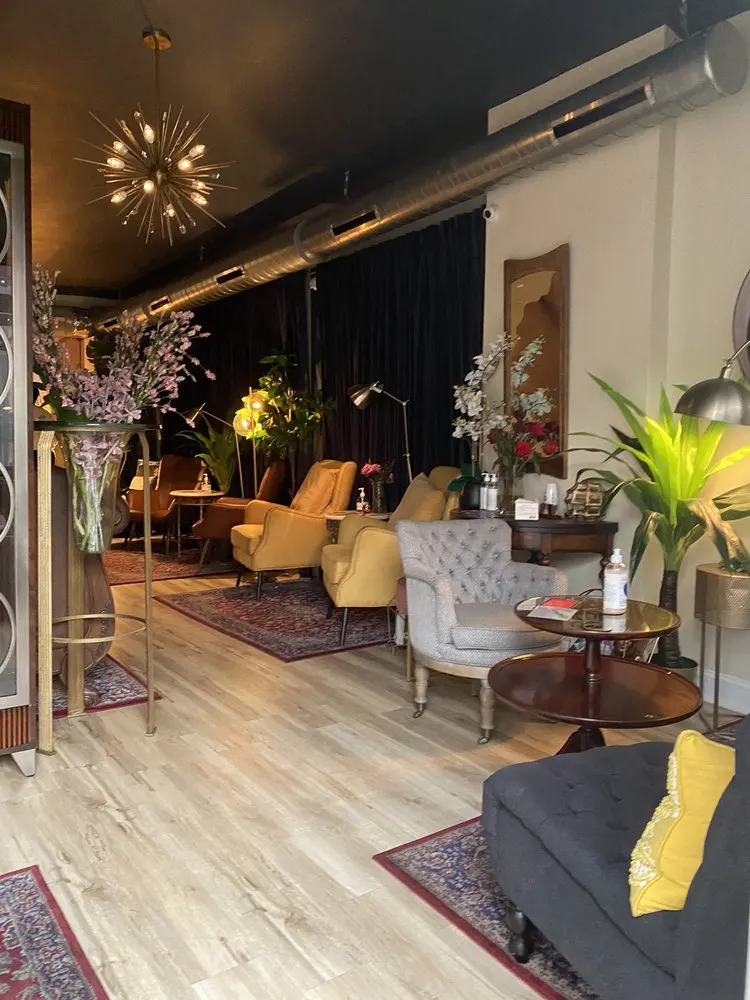 Bayou Lounge and Bar