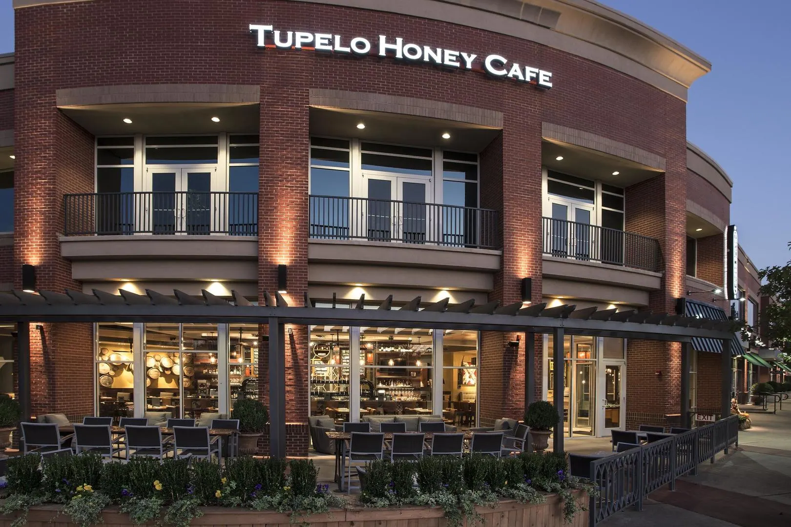 Tupelo Honey Southern Kitchen & Bar: Franklin