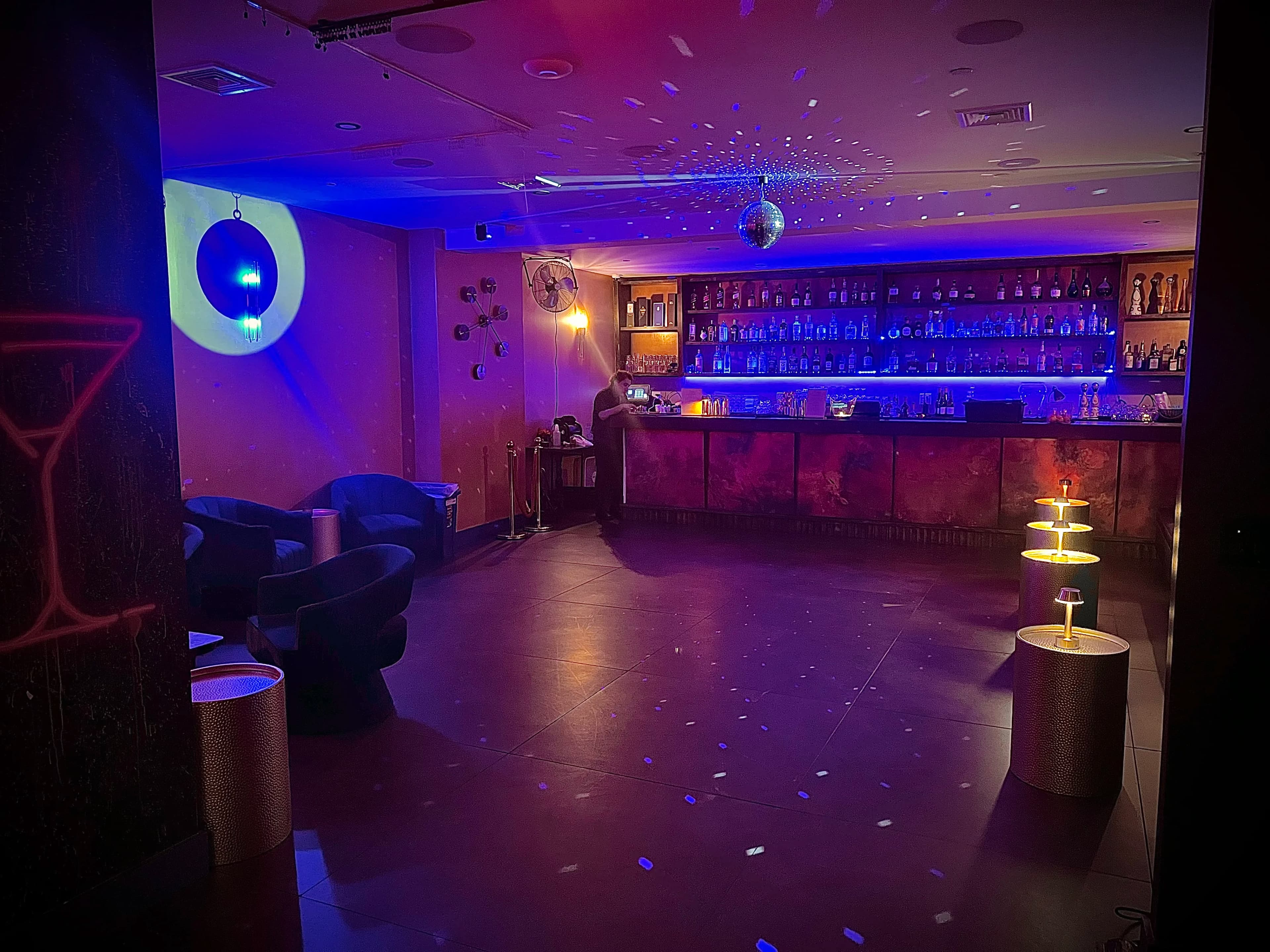 Everything's Jake NYC Bar & Lounge