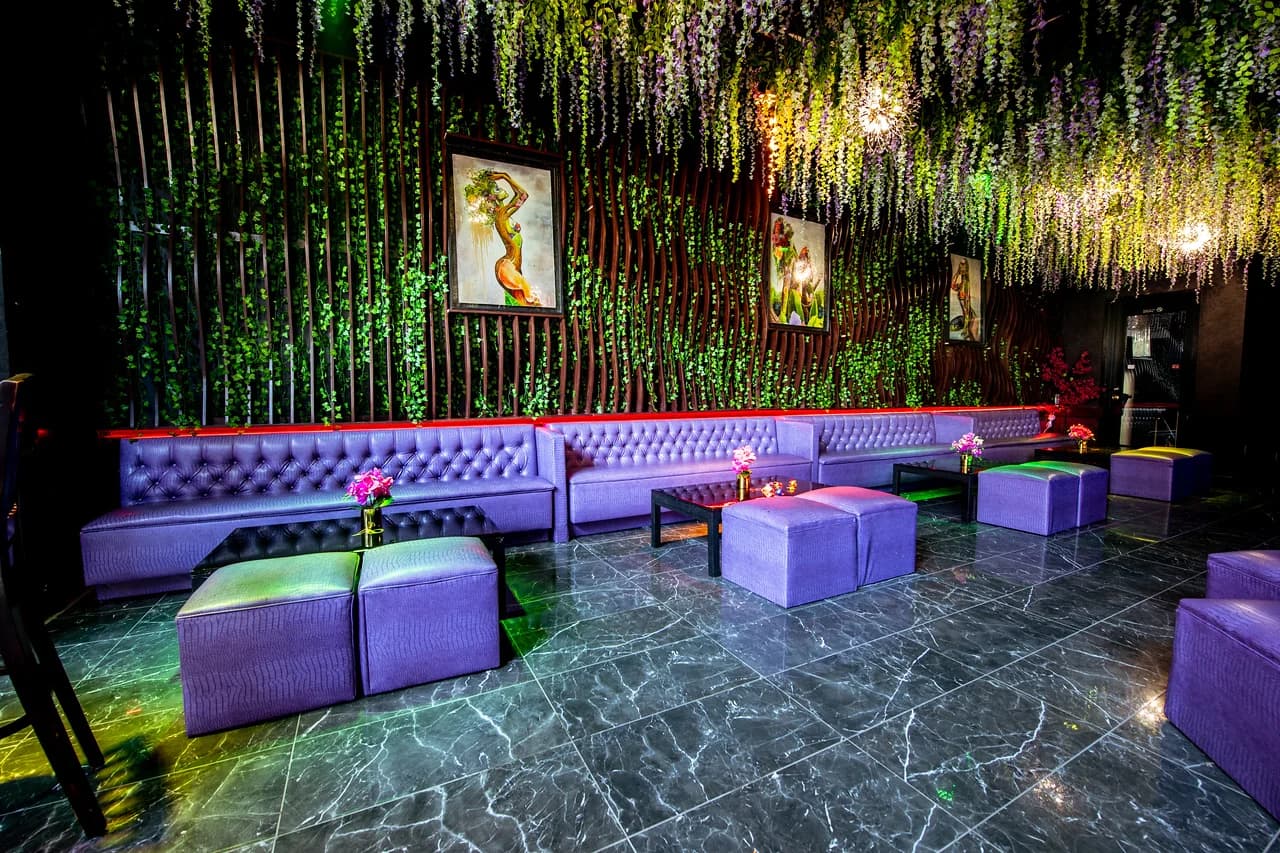 Vanity Restaurant and Bar