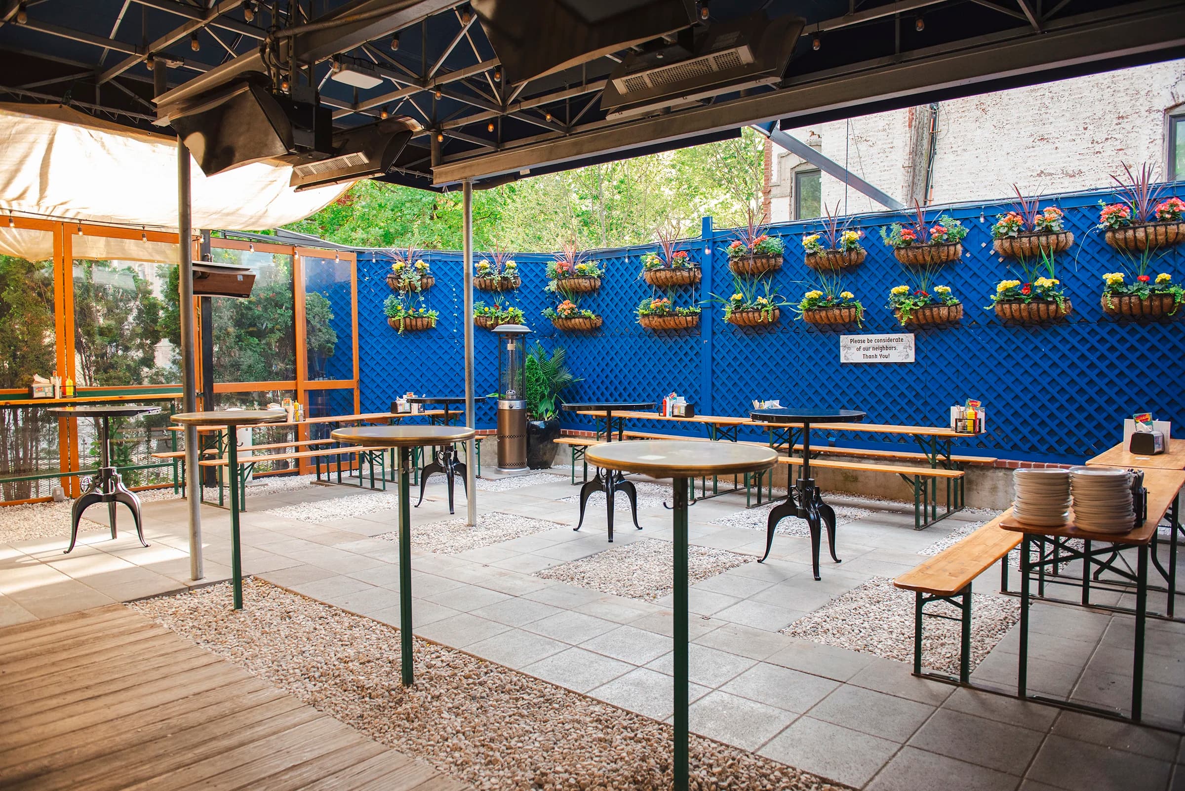 Dacha Beer Garden - Shaw