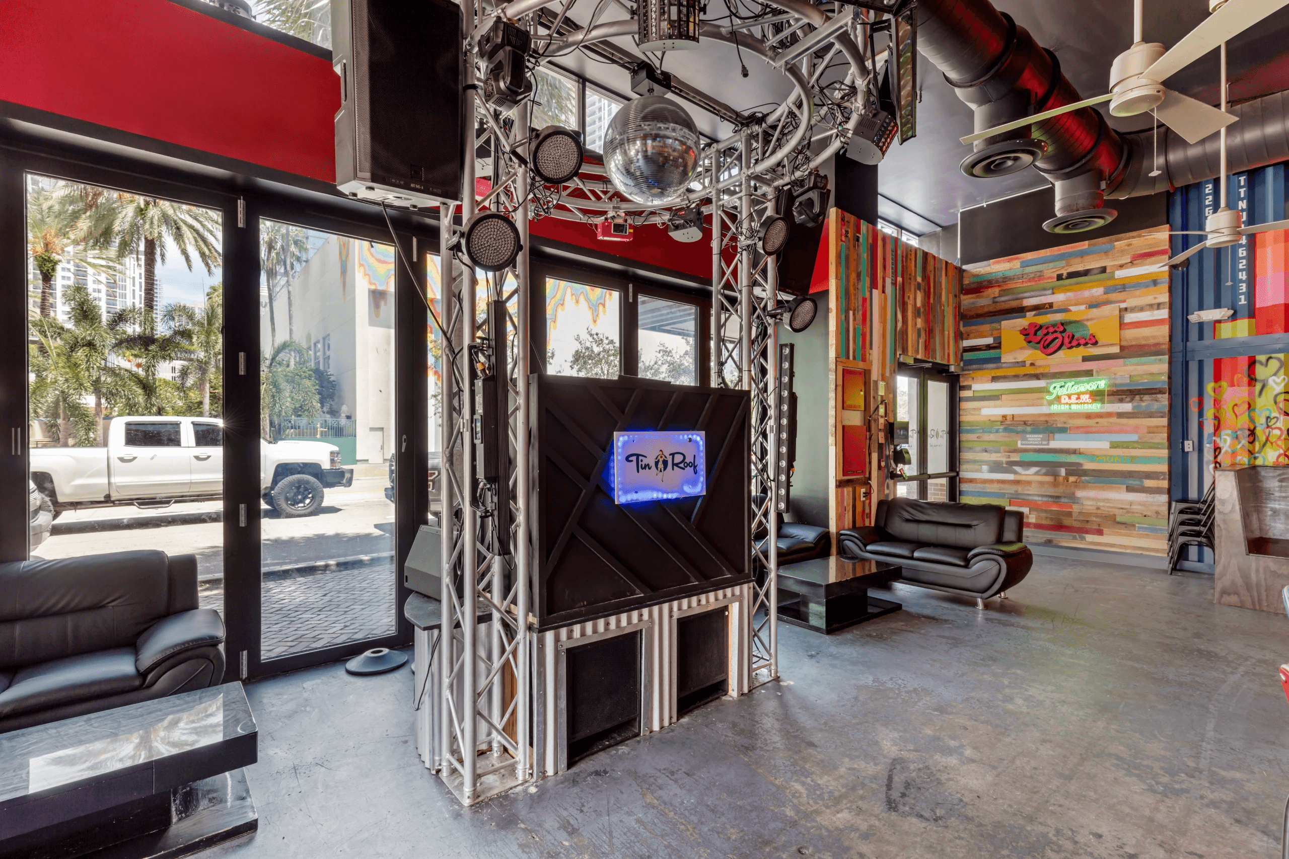 Tin Roof: Fort Lauderdale