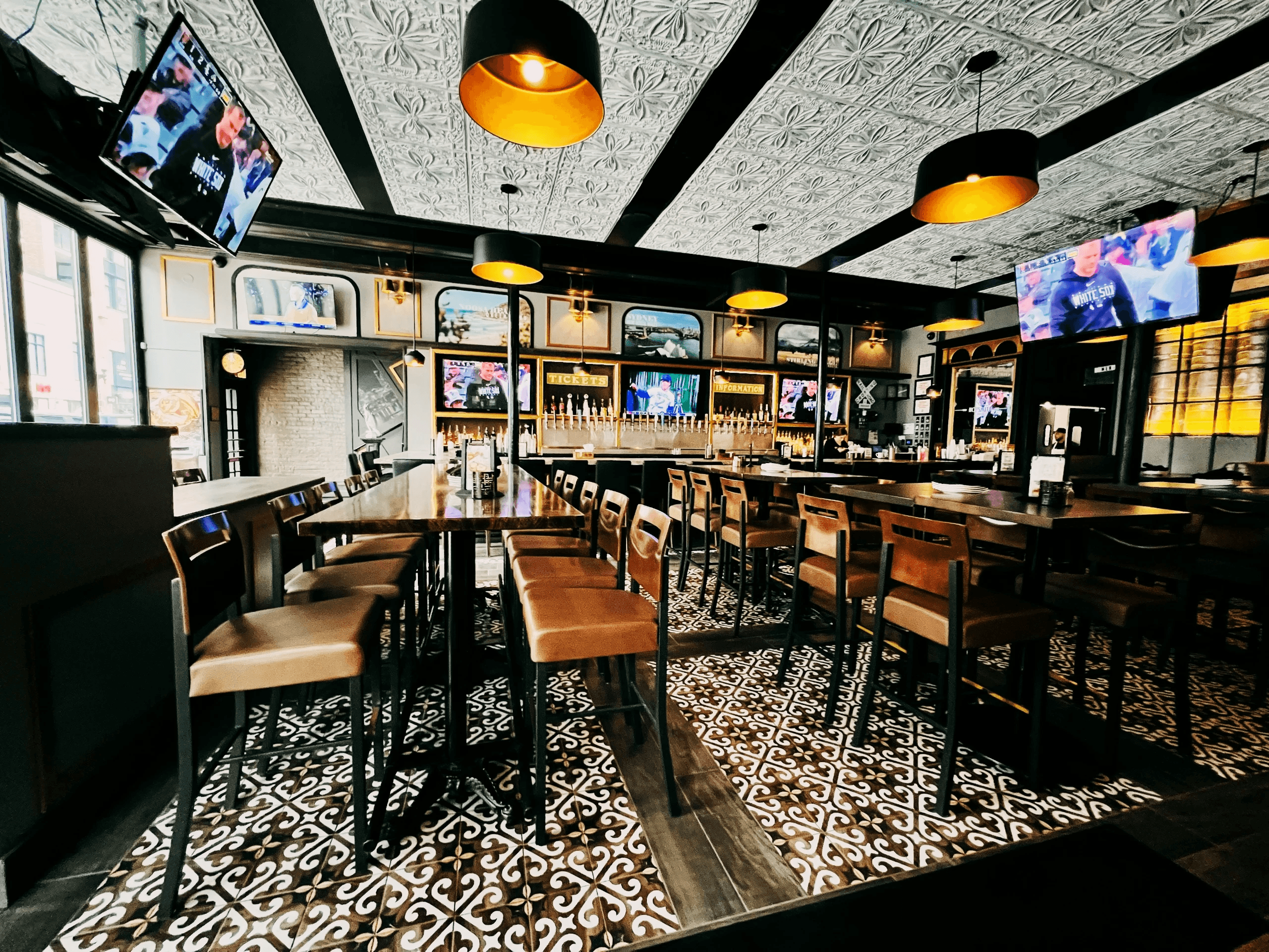 Hopsmith Tavern