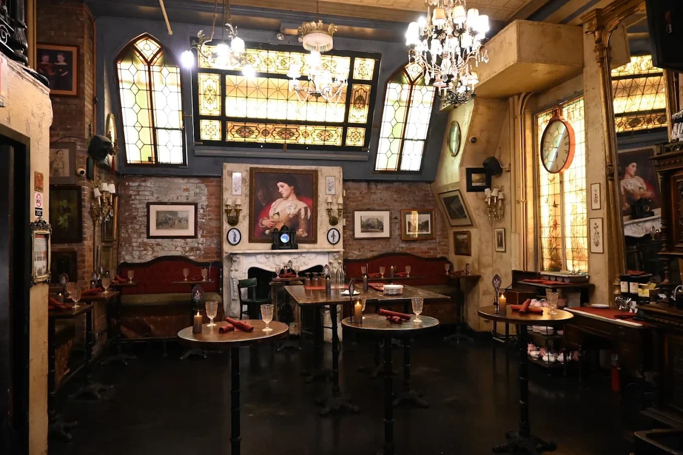 Lillie's Victorian Establishment - Union Square