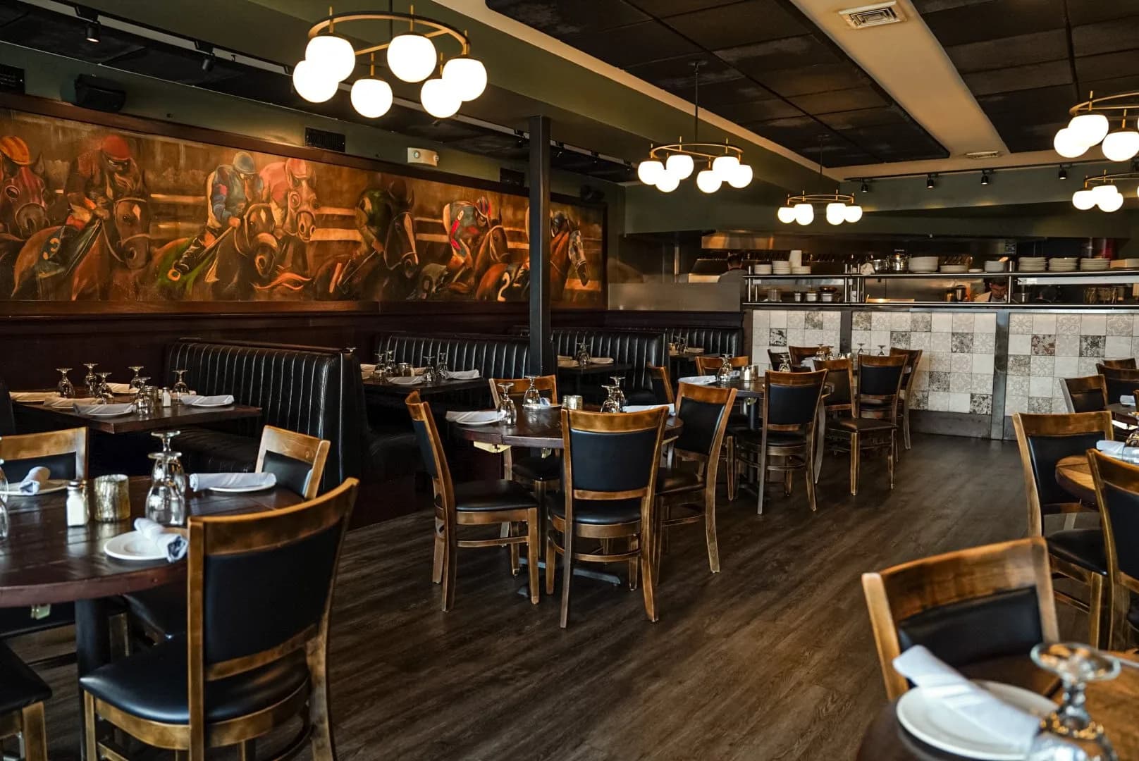 Hoof's Restaurant & Bar